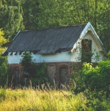 an old barn house